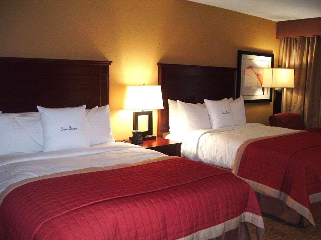Doubletree By Hilton פייטוויל חדר תמונה
