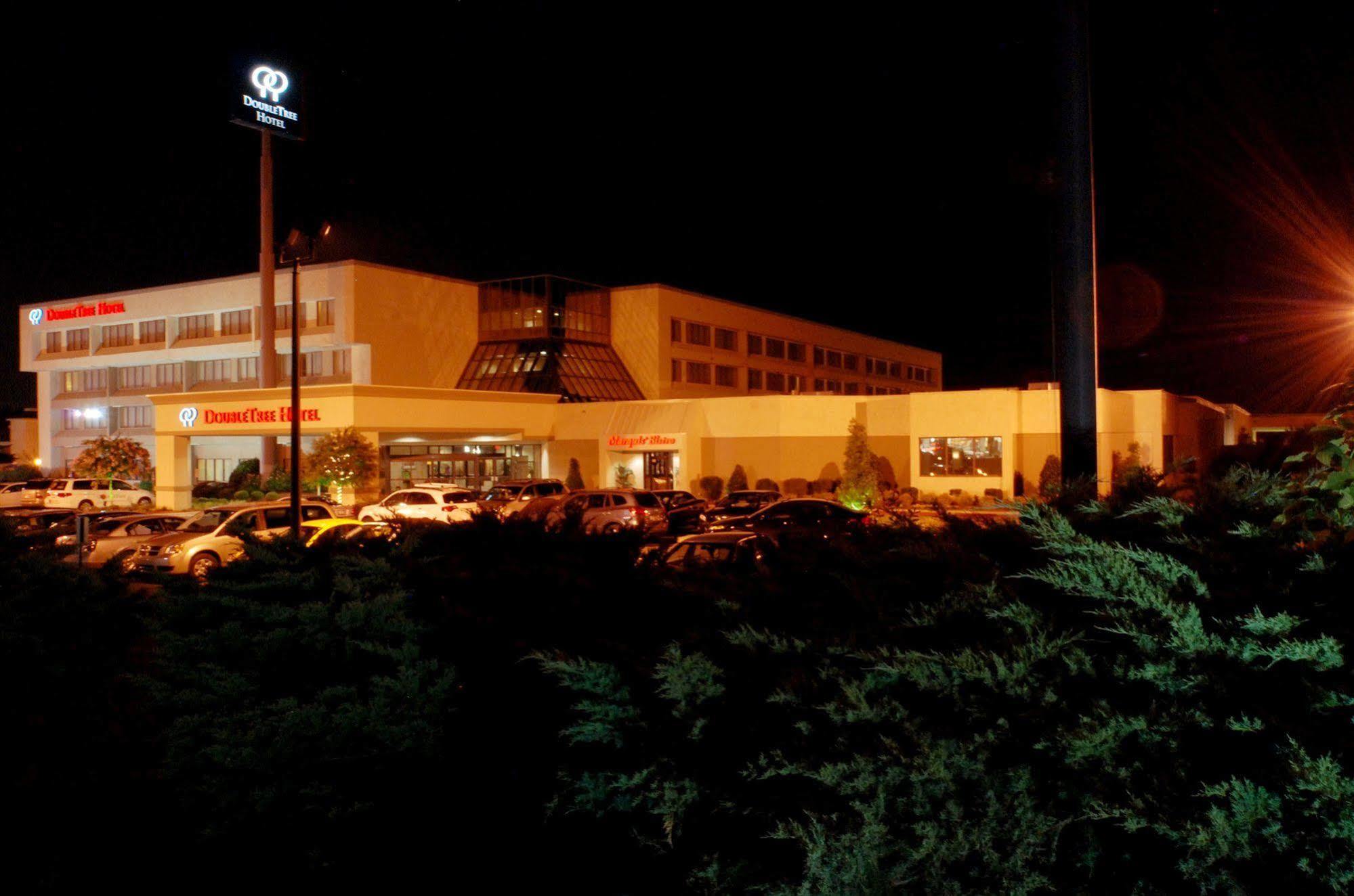 Doubletree By Hilton פייטוויל מראה חיצוני תמונה